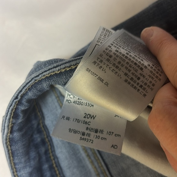 Levi’s Women's Blue Distressed Boyfriend Jeans - Picture 3 of 7